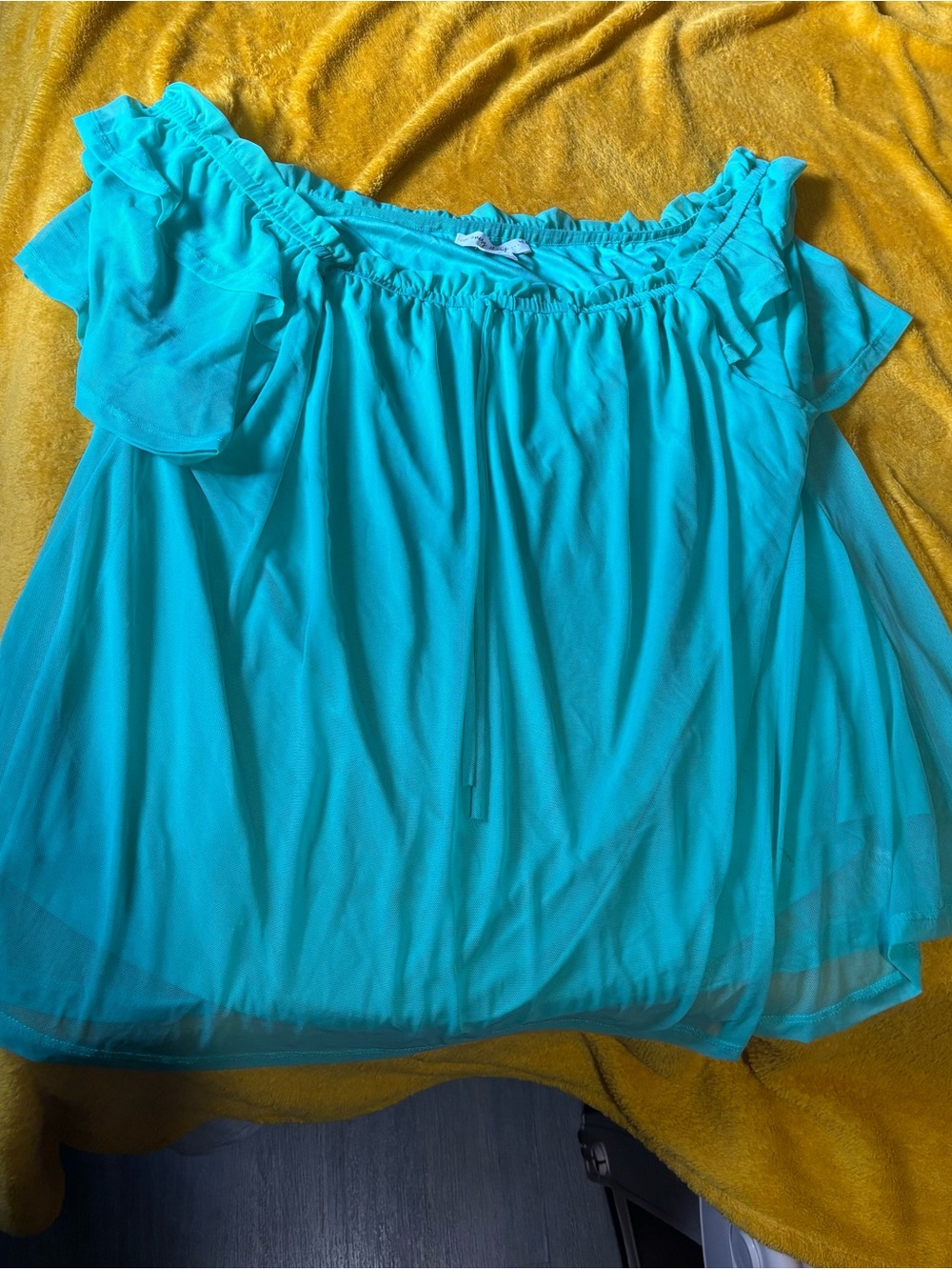 Women's Off-Shoulder Top